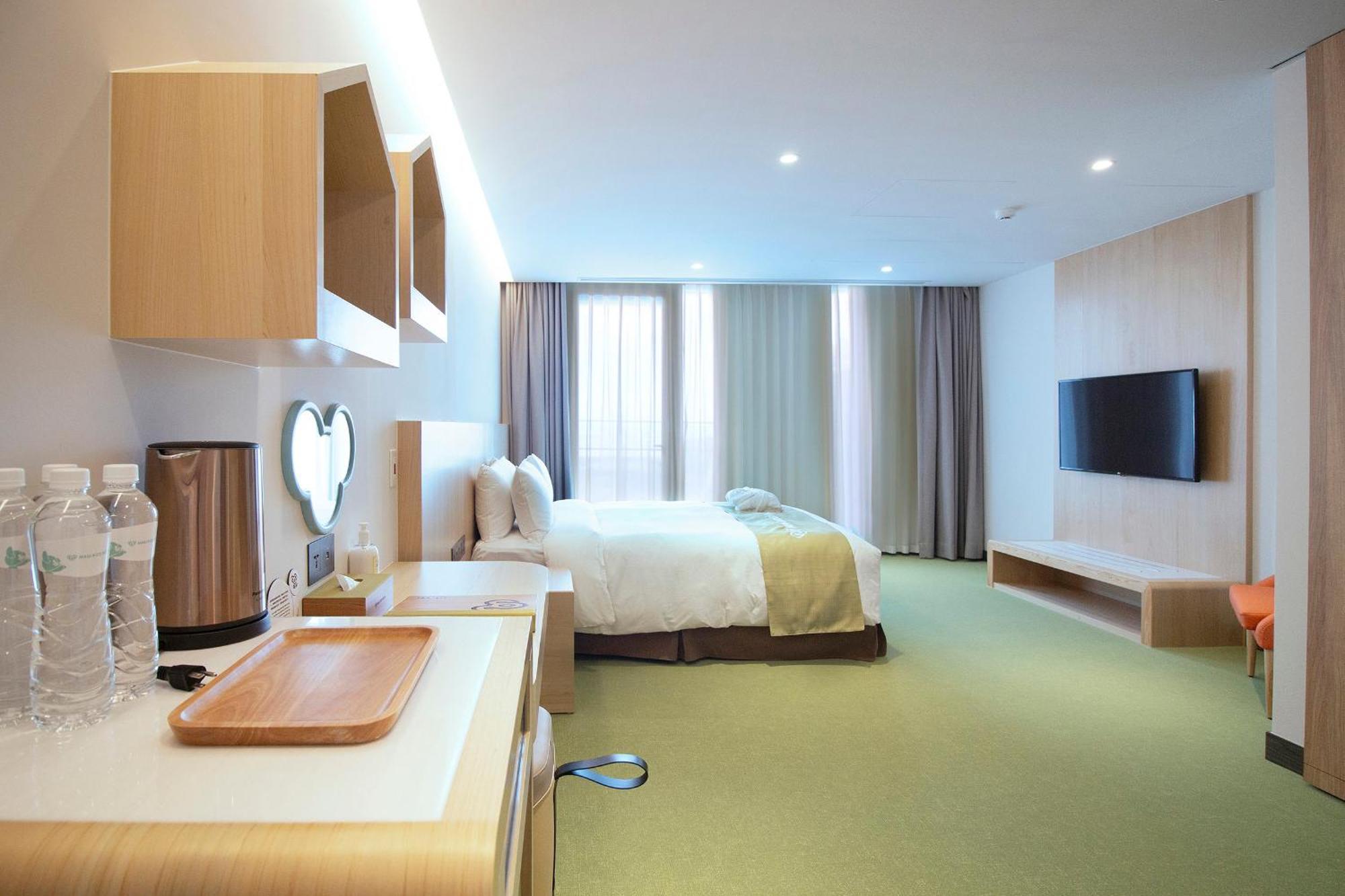 Check Inn Magi Kids Hotel Luodong Habitación foto
