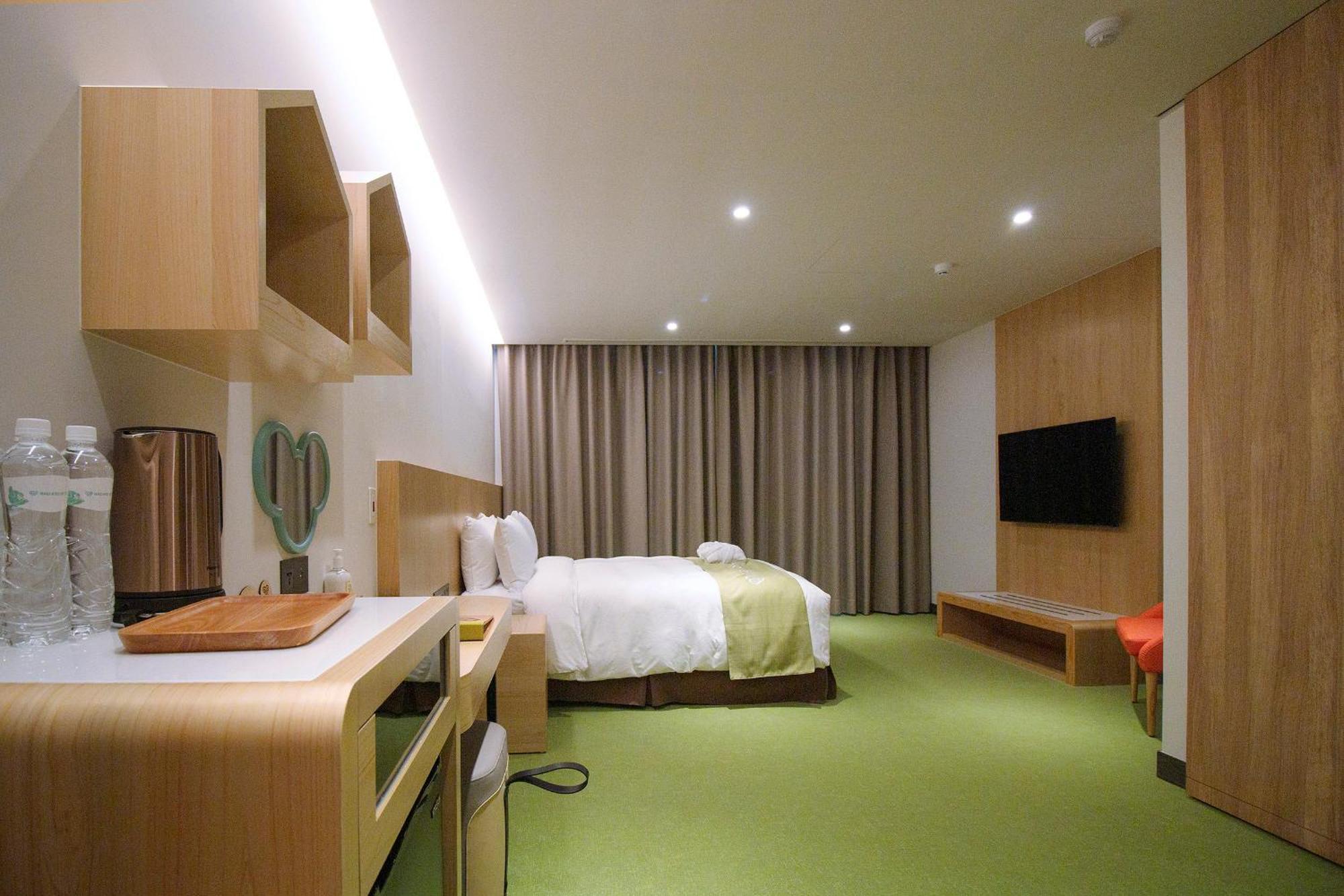 Check Inn Magi Kids Hotel Luodong Habitación foto