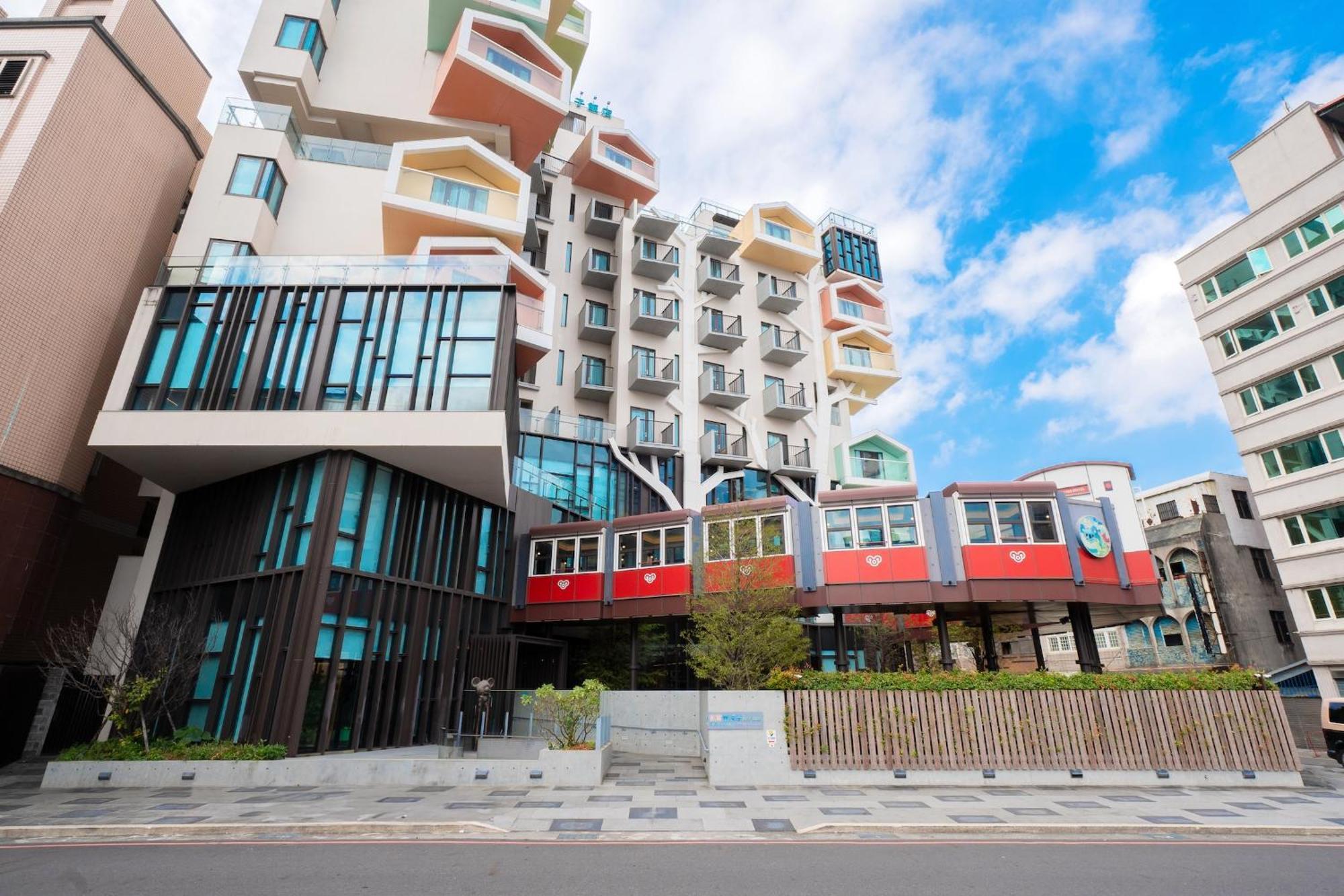 Check Inn Magi Kids Hotel Luodong Exterior foto